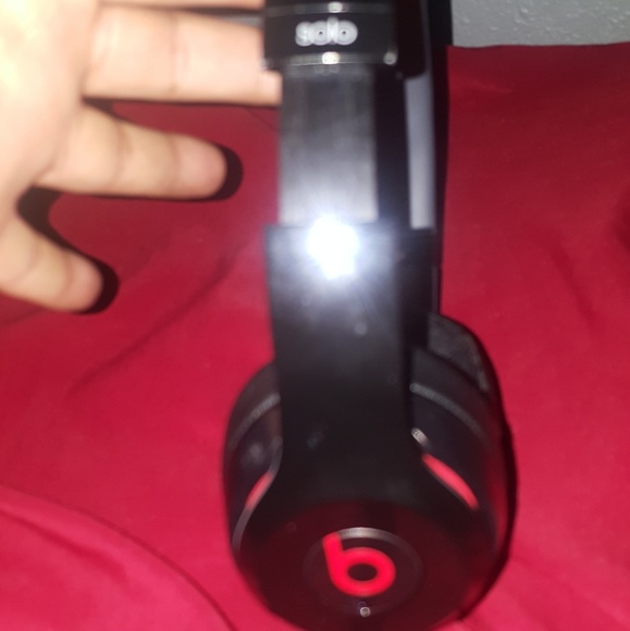 Solo 2 wireless beats by Dre - Picture 2 of 2